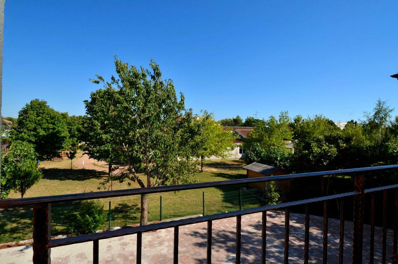 Stella Apartments Novigrad Istria Exteriör bild