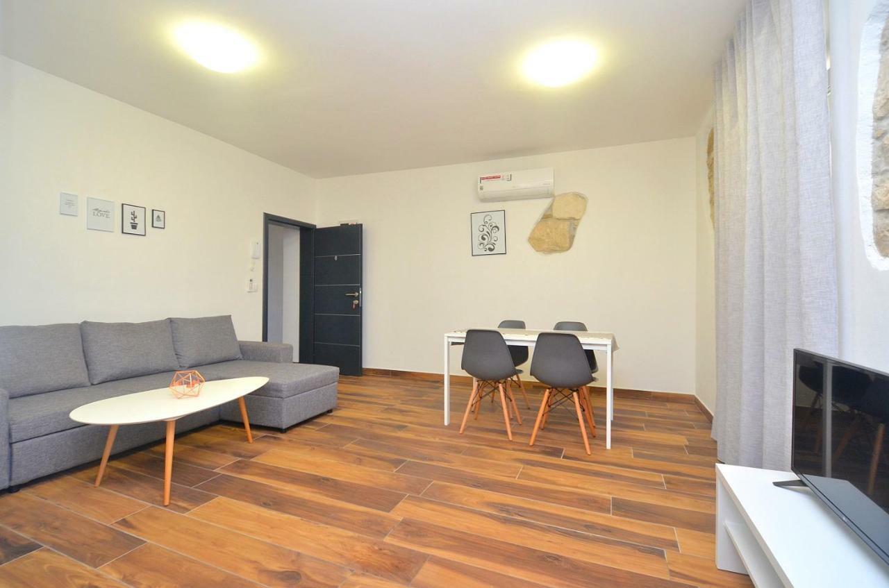 Stella Apartments Novigrad Istria Exteriör bild