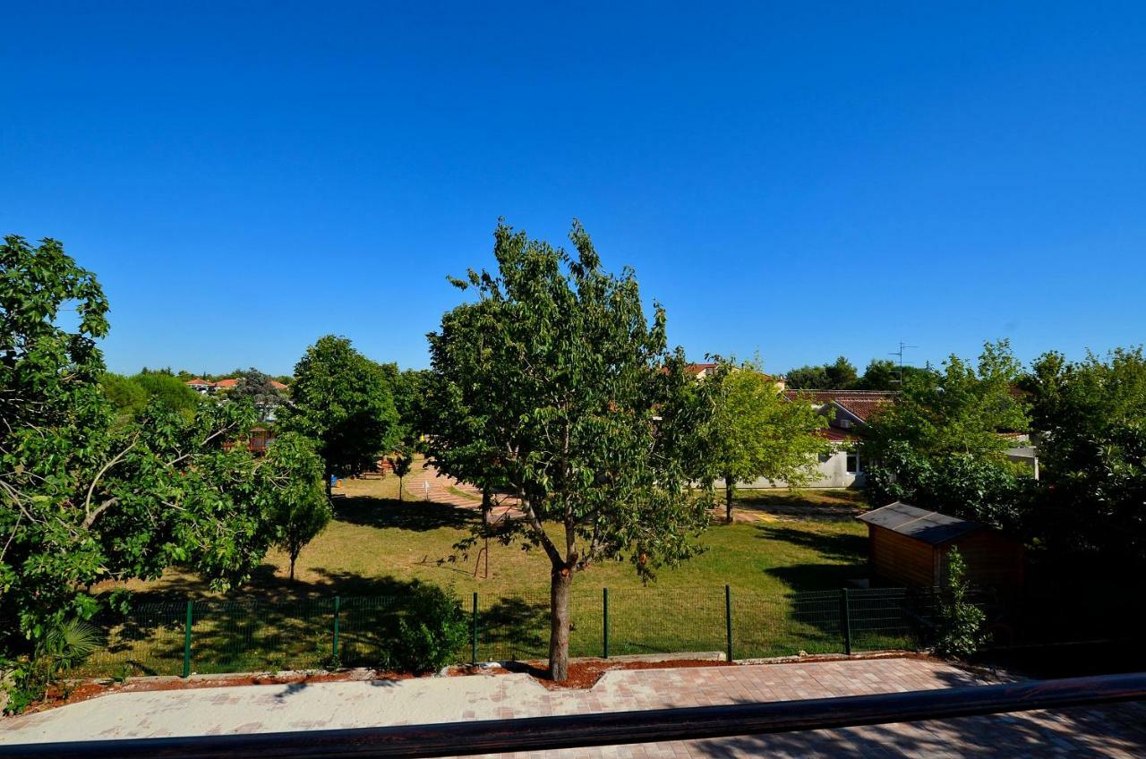 Stella Apartments Novigrad Istria Exteriör bild
