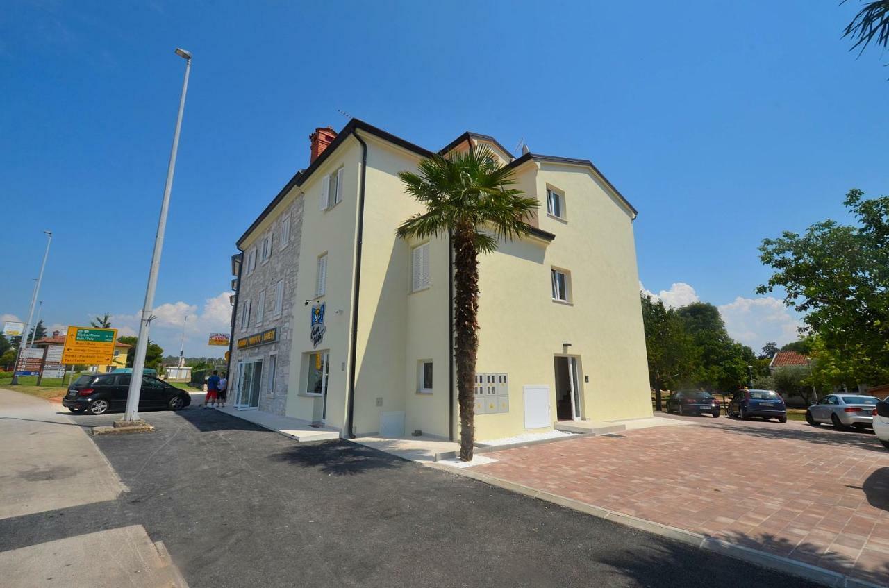 Stella Apartments Novigrad Istria Exteriör bild