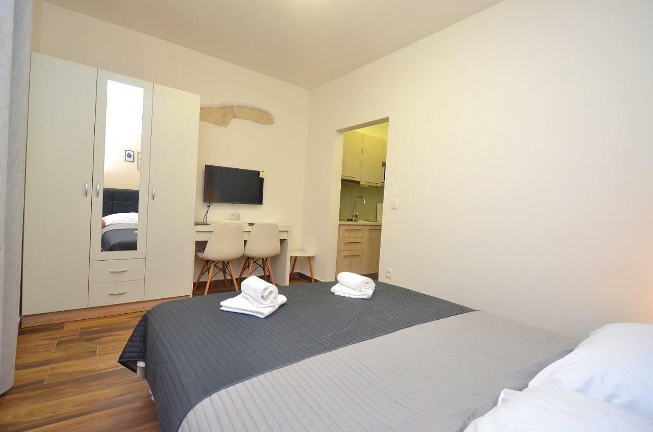 Stella Apartments Novigrad Istria Exteriör bild
